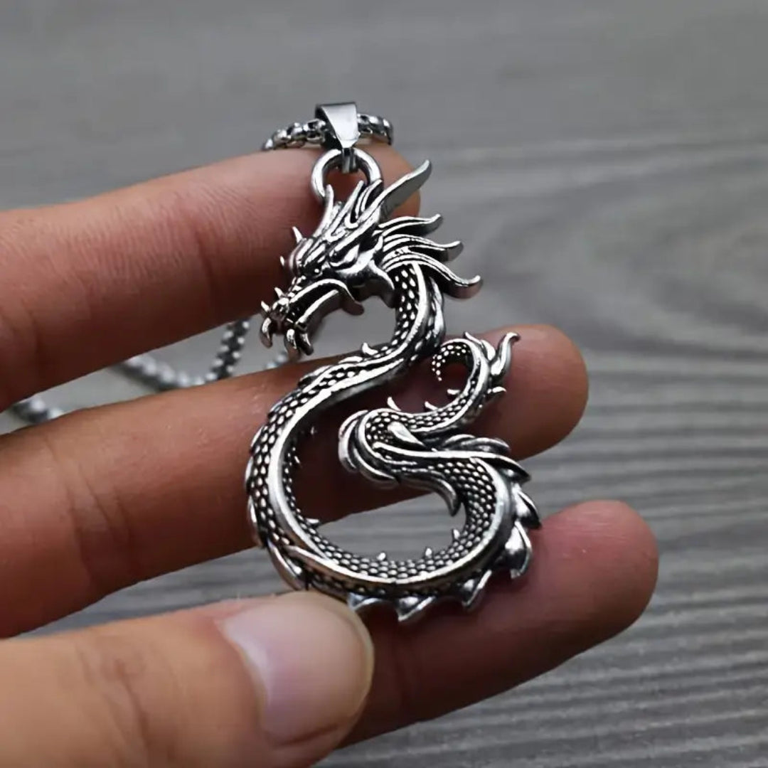 "Adjustable dragon pendant necklace for boys, combining durability and style, making it a perfect gift for Valentine’s Day or parties.